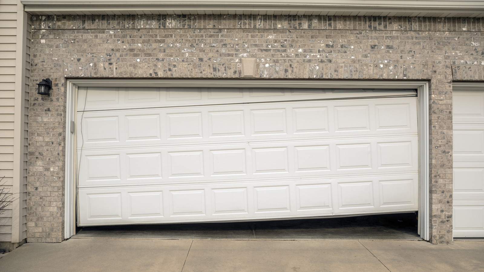 Garage Door Dents Repair