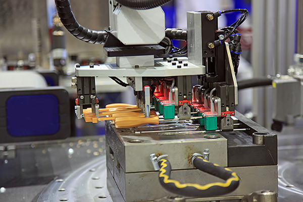 Plastic Injection Mold Tooling Services