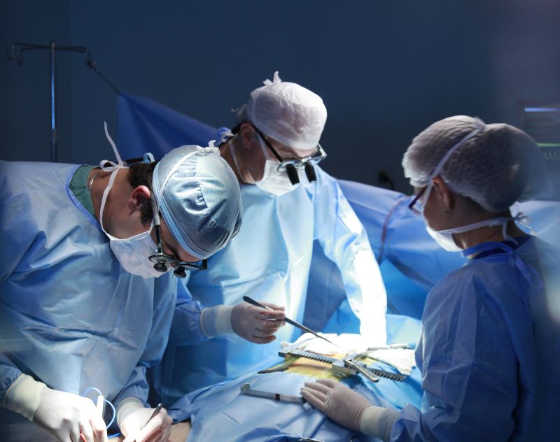 is bariatric surgery safe